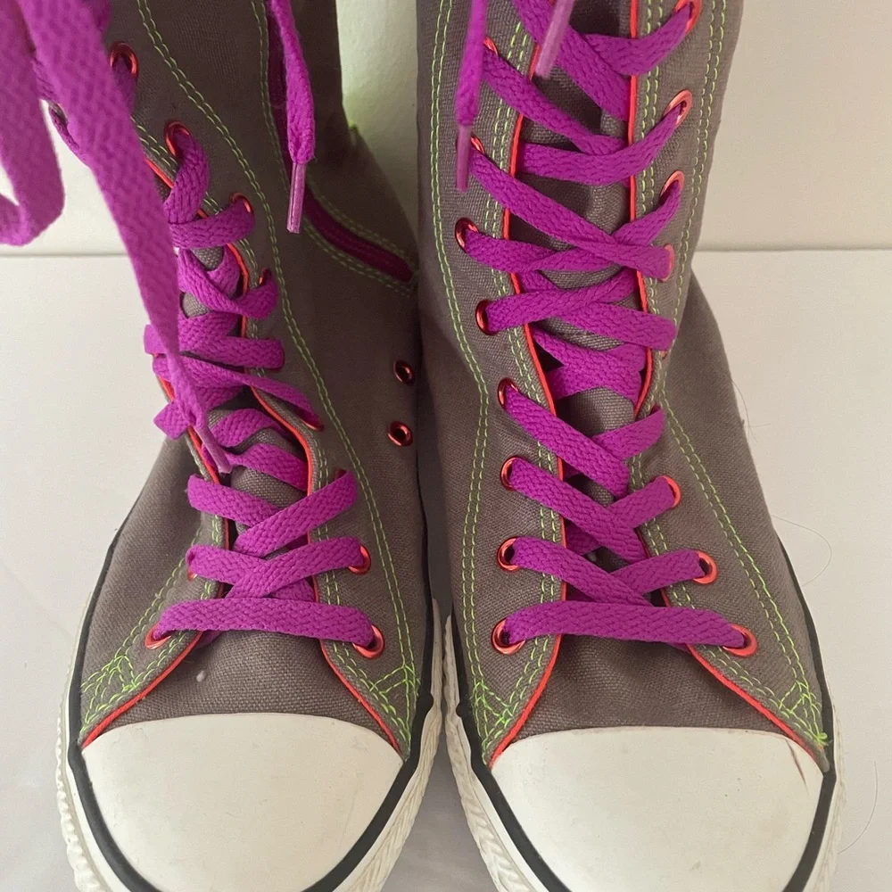 Gray and Green High-Top Sneakers with Purple Laces - Picture 2 of 14